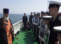 Панихида по погибшим морякам