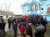 В.Р. Легойда: Ситуация с попыткой захвата экстремистами храма Украинской Православной Церкви в Ровенской области остается крайне напряженной