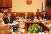Представители синодальных отделов приняли участие в заседании Межфракционной депутатской группы в защиту христианских ценностей