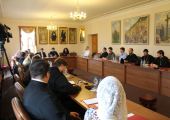 Общецерковная аспирантура проводит курсы повышения квалификации для епархиальных делопроизводителей и архивистов