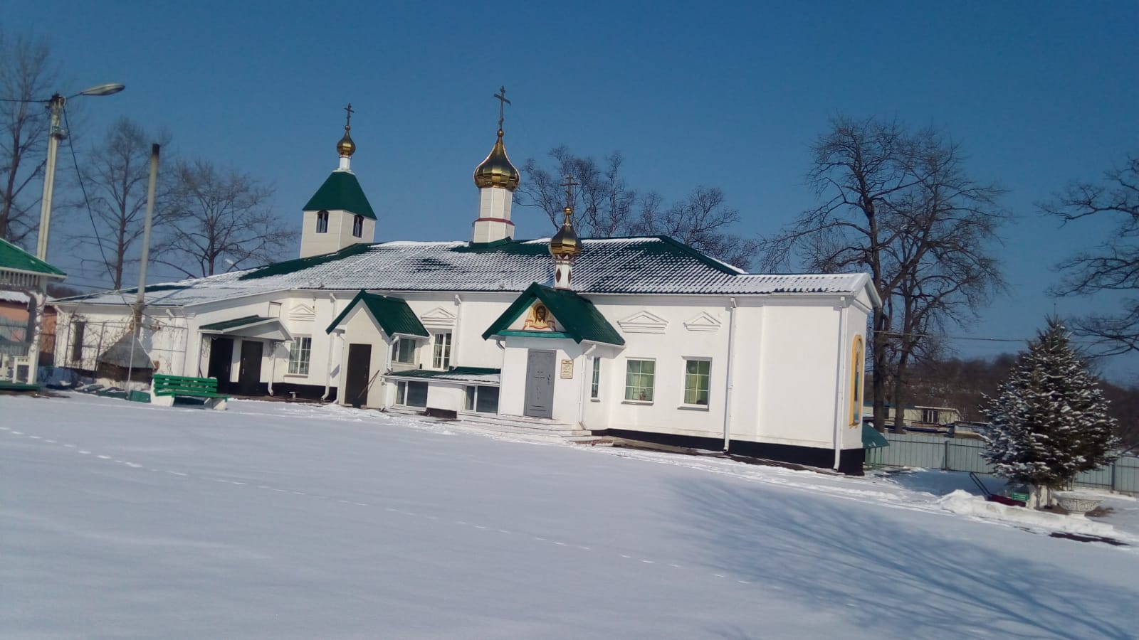 п. Славянка. Храм Рождества Христова.