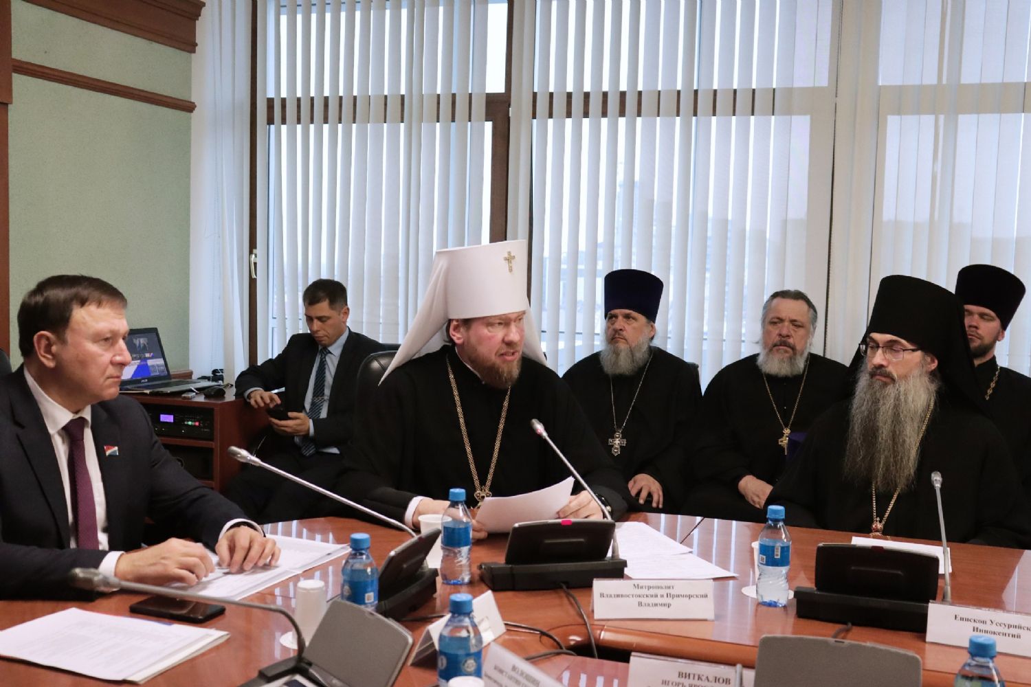 Выступление митрополита Владивостокского и Приморского Владимира на III Рождественских Парламентских встречах в Законодательном Собрании Приморского края
