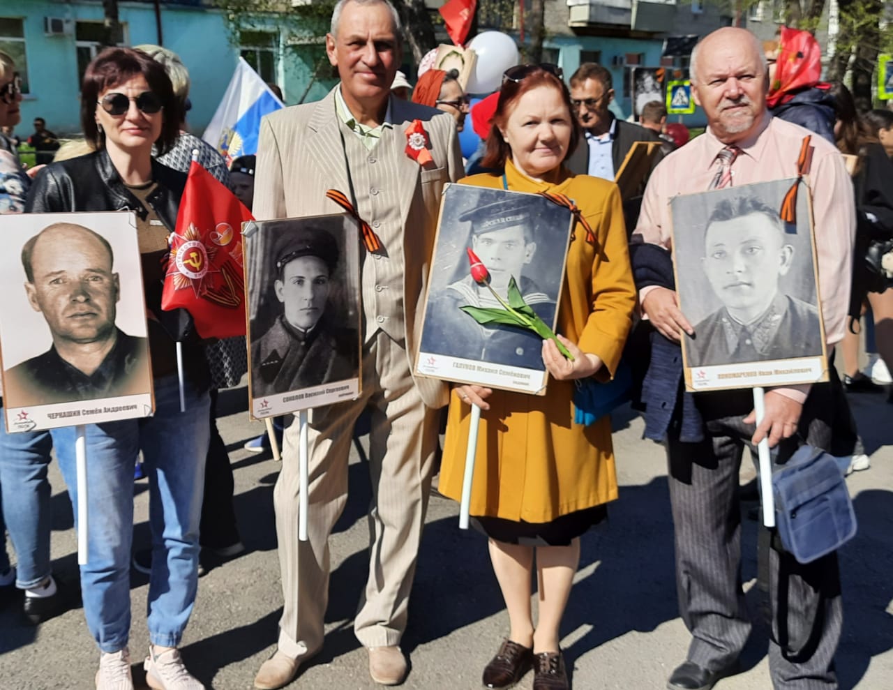 Духовенство и прихожане храмов приняли участие в акции «Бессмертный полк»