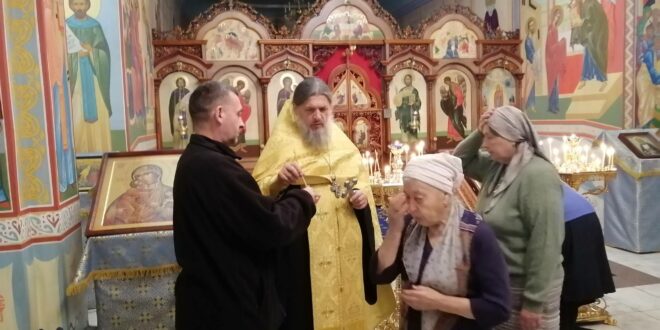 В день добровольца состоялся молебен свт.Иоанну Шанхайскому и собрание добровольцев