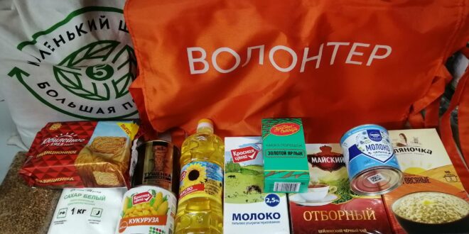 Добровольцы на Светлой Седмице развезли пасхальные подарки инвалидам