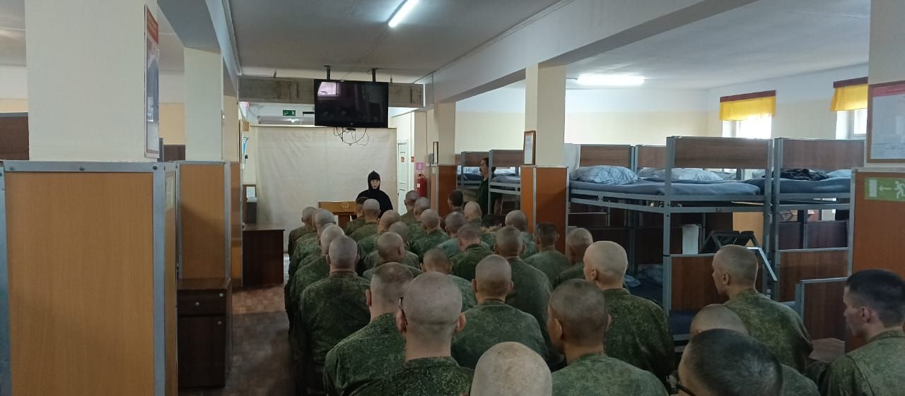 Настоятельница Казанского женского монастыря посетила воинскую часть