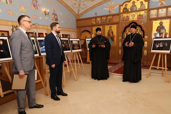 В Московской городской Думе проходит фотовыставка «Монашество. Тихоокеанский рубеж»