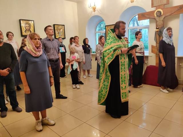 Начались занятия на епархиальных курсах по изучению основ Православной веры