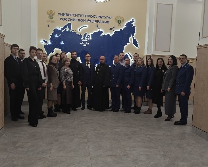 Традиционные ценности как основа патриотического воспитания: встреча в Дальневосточном юридическом институте