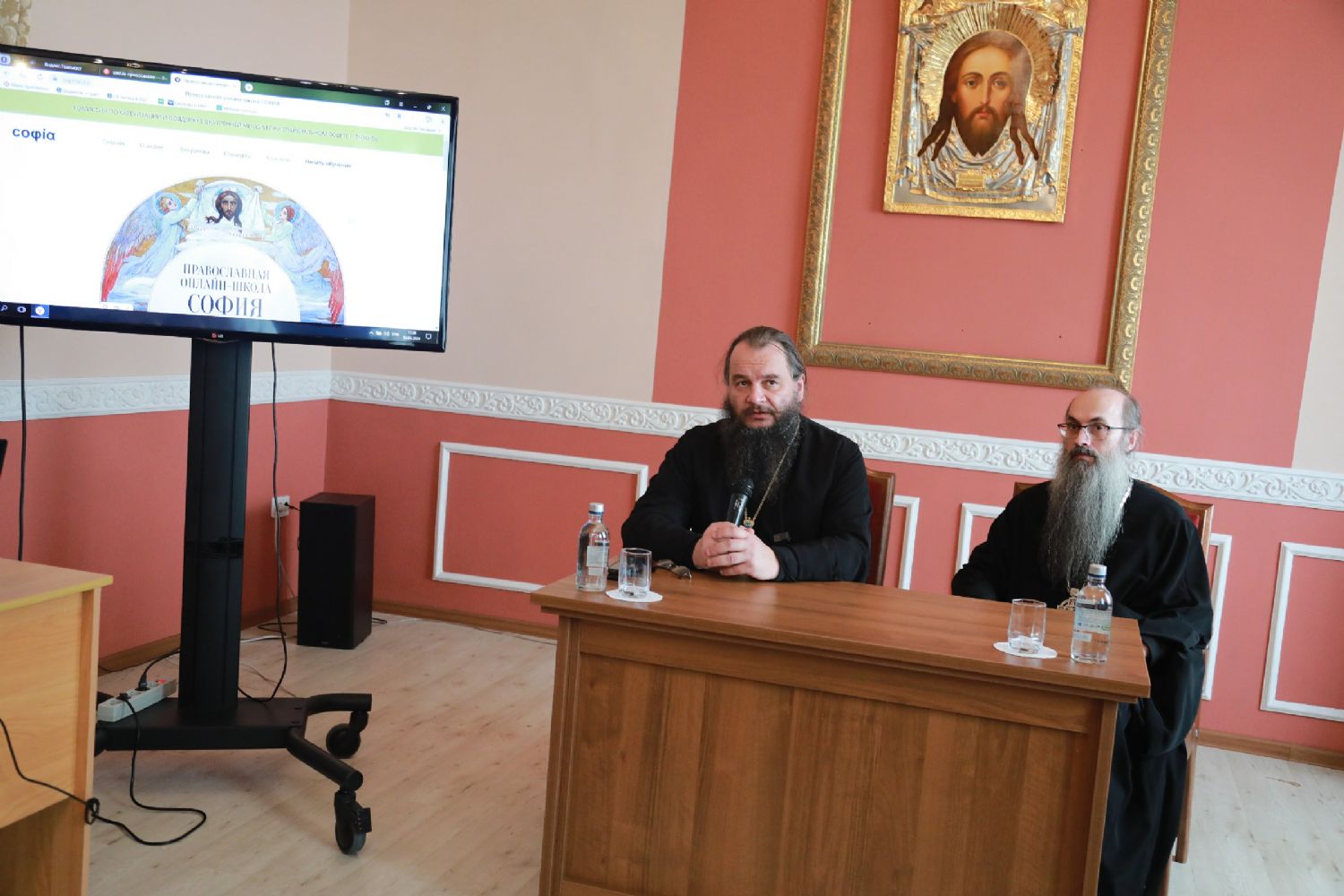 В Духовном центре состоялся семинар «Катехизация и миссионерство в современных условиях» при участии протоиерея Игоря Фомина