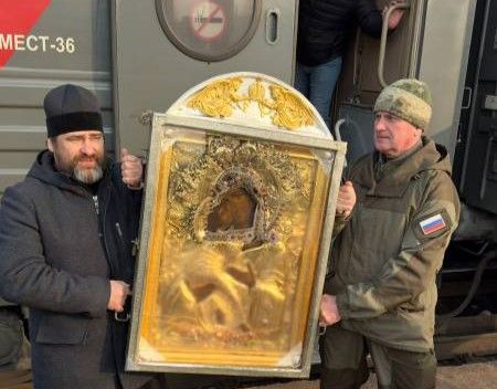 Закончилось принесение иконы Божией Матери «Умиление» Псково-Печерской в пределы Приморской митрополии