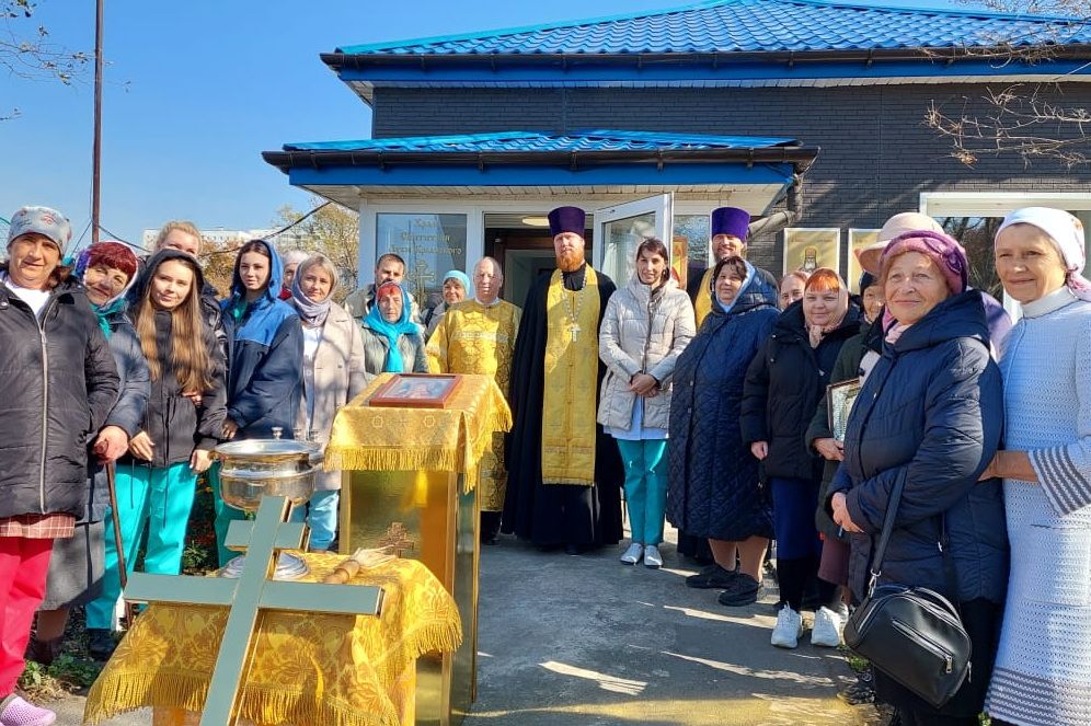 Во Владивостоке состоялось освящение креста храма свт. Луки Крымского