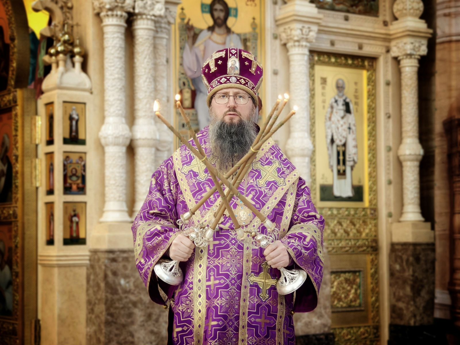 В неделю Иоанна Лествичника митрополит Павел совершил Божественную литургию в Спасо-Преображенском кафедральном соборе