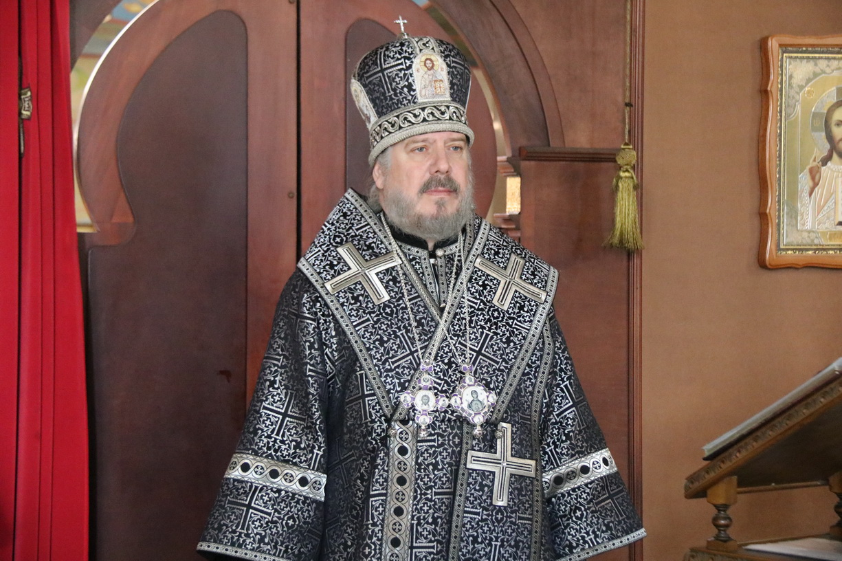 Епископ Находкинский и Преображенский Николай возглавил Литургию Преждеосвященных Даров в Казанском соборе г. Находки.