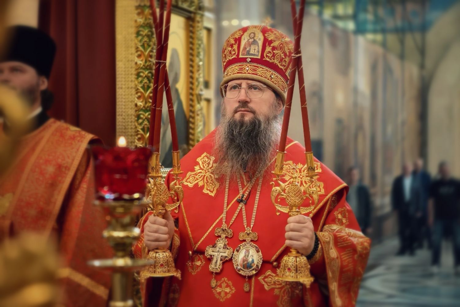 Правящий архиерей совершил всенощное бдение в главном храме Приморья в канун 5-й Недели по Пасхе
