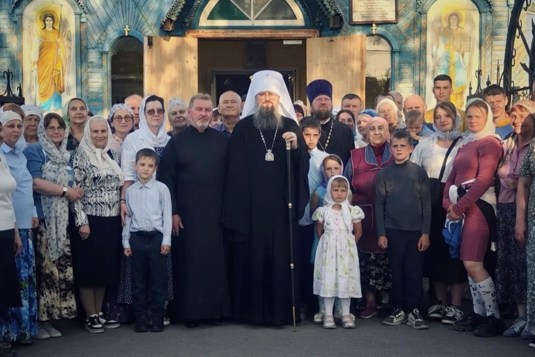 Накануне Недели 2-й по Пятидесятнице митрополит Павел совершил всенощное бдение в Преображенском храме г. Спасска-Дальнего