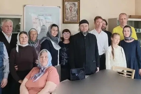 В Свято-Никольском храме Владивостока состоялась лекция, посвященная святителю Иннокентию Московскому