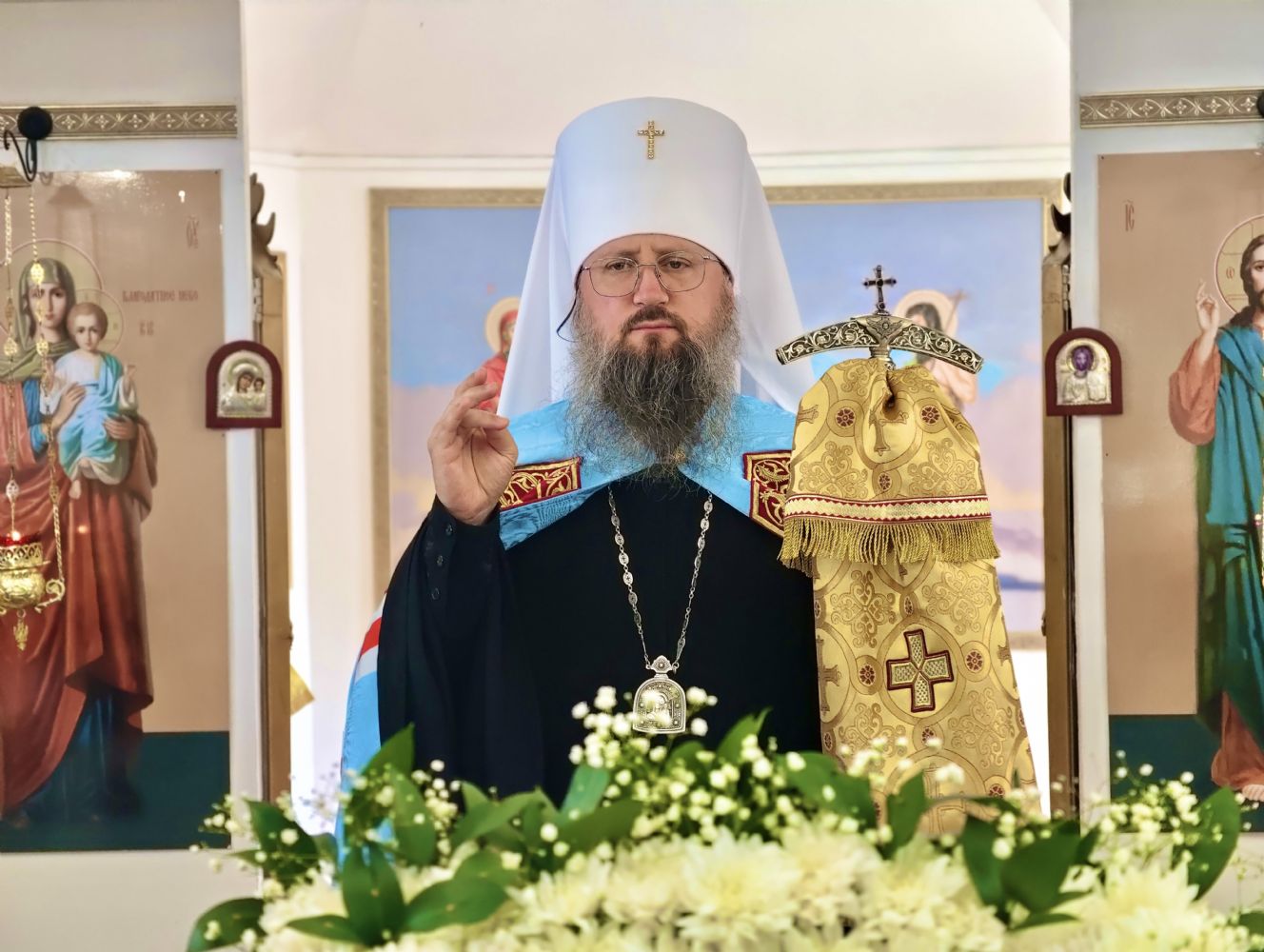 Митрополит Павел посетил храм в селе Михайловка